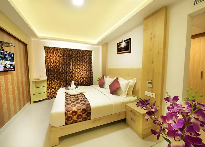 Hotel Mahi'S Gateway